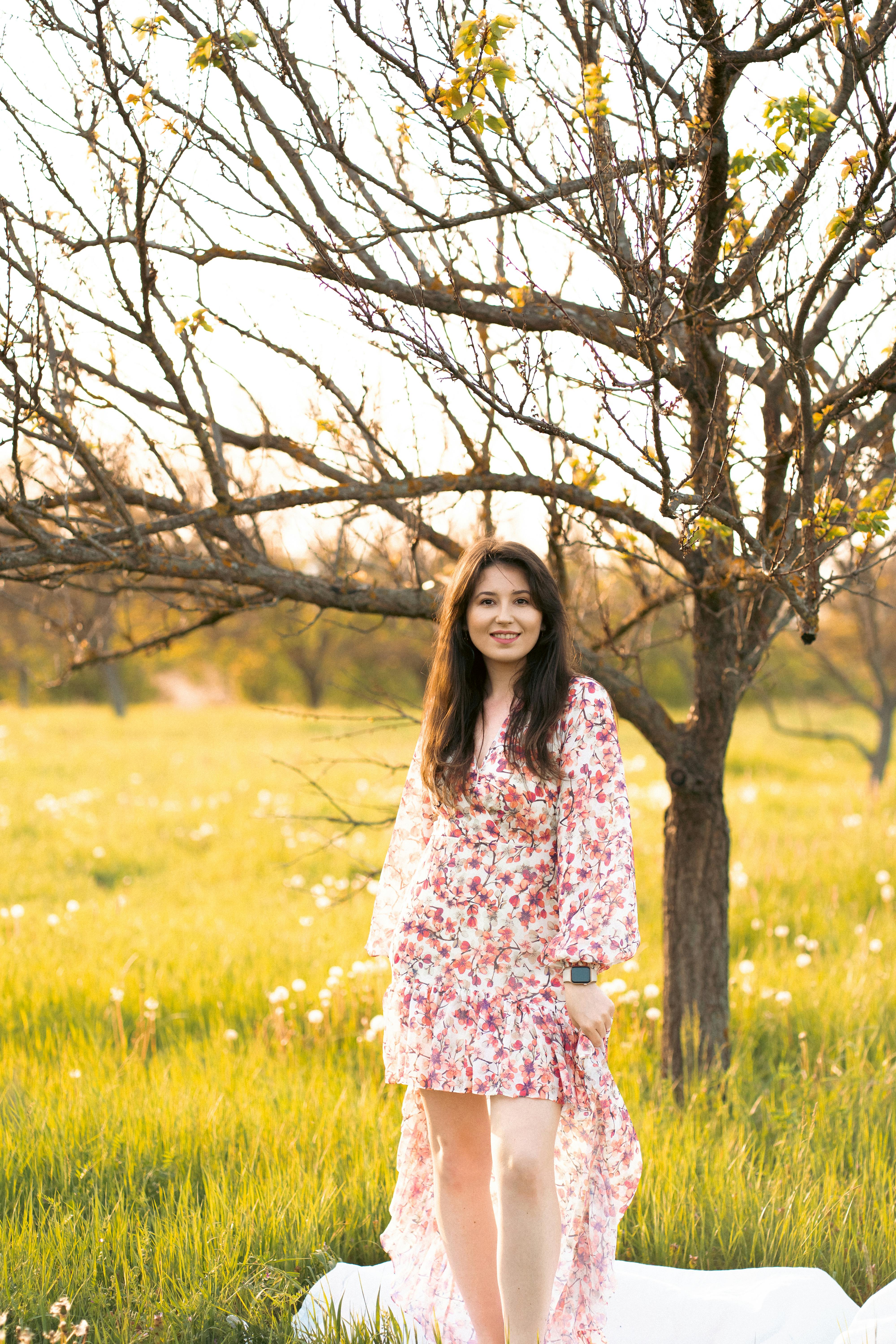 Ionela Mat 电视剧海报风格图片